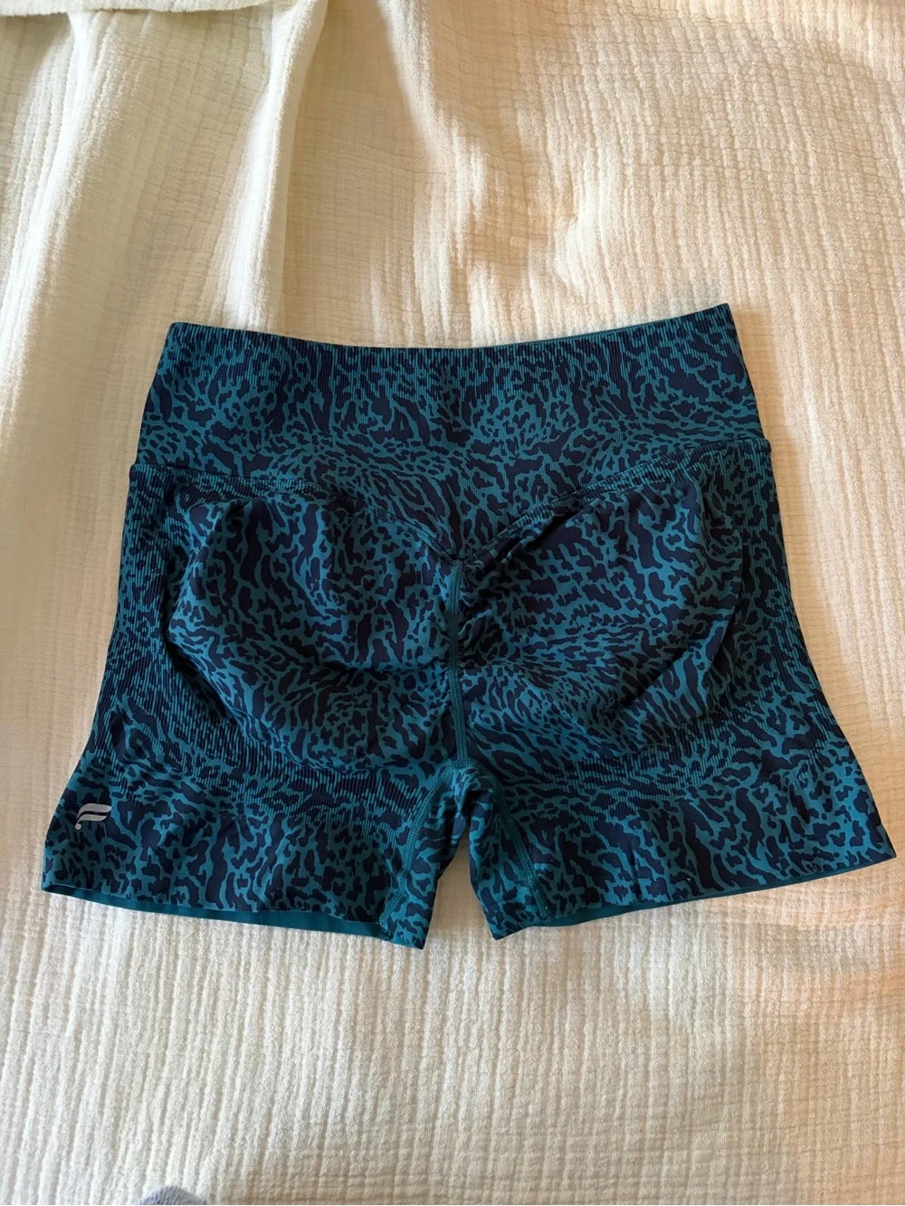 Fabletics Seamless Scrunch Short 4”